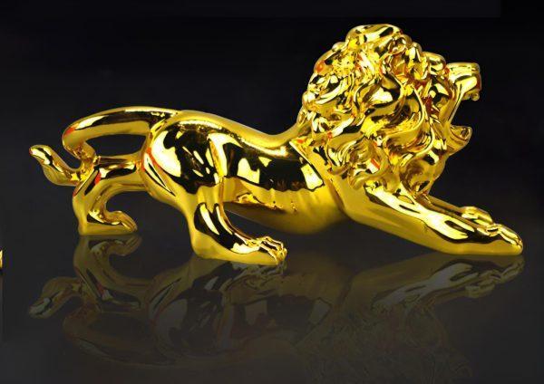 Royal Metal Lion – Symbol of Strength & Prestige for Car Dashboard & Office Decor